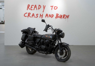 Marc Bijl, Suicide Machine, 2003, mixed media, collection Stedelijk Museum Amsterdam. Acquired with the generous support of the Mondriaan Fund, 2004