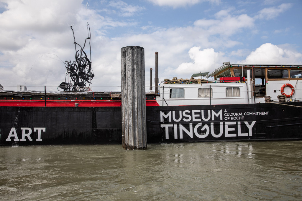 Jean Tinguely, Schwimmwasserplastik, 1980, on deck of MS Evolutie © 2021 Museum Tinguely, Basel; photo: Matthias Willi