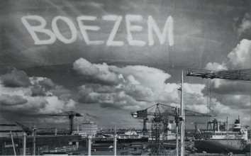 Marinus Boezem, Signing the Sky above the port of Amsterdam by an Aeroplane, 1969, courtesy the artist.