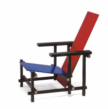 Fig. 2 Gerrit Rietveld, Lounge Chair, Rood-blauwe stoel / Red Blue Chair, 1918-1923/c. 1223, stained solid beech frame with wood dowel joints, painted birch plywood (multi-ply) seat and backrest 86.5 x 66 x 83 cm
