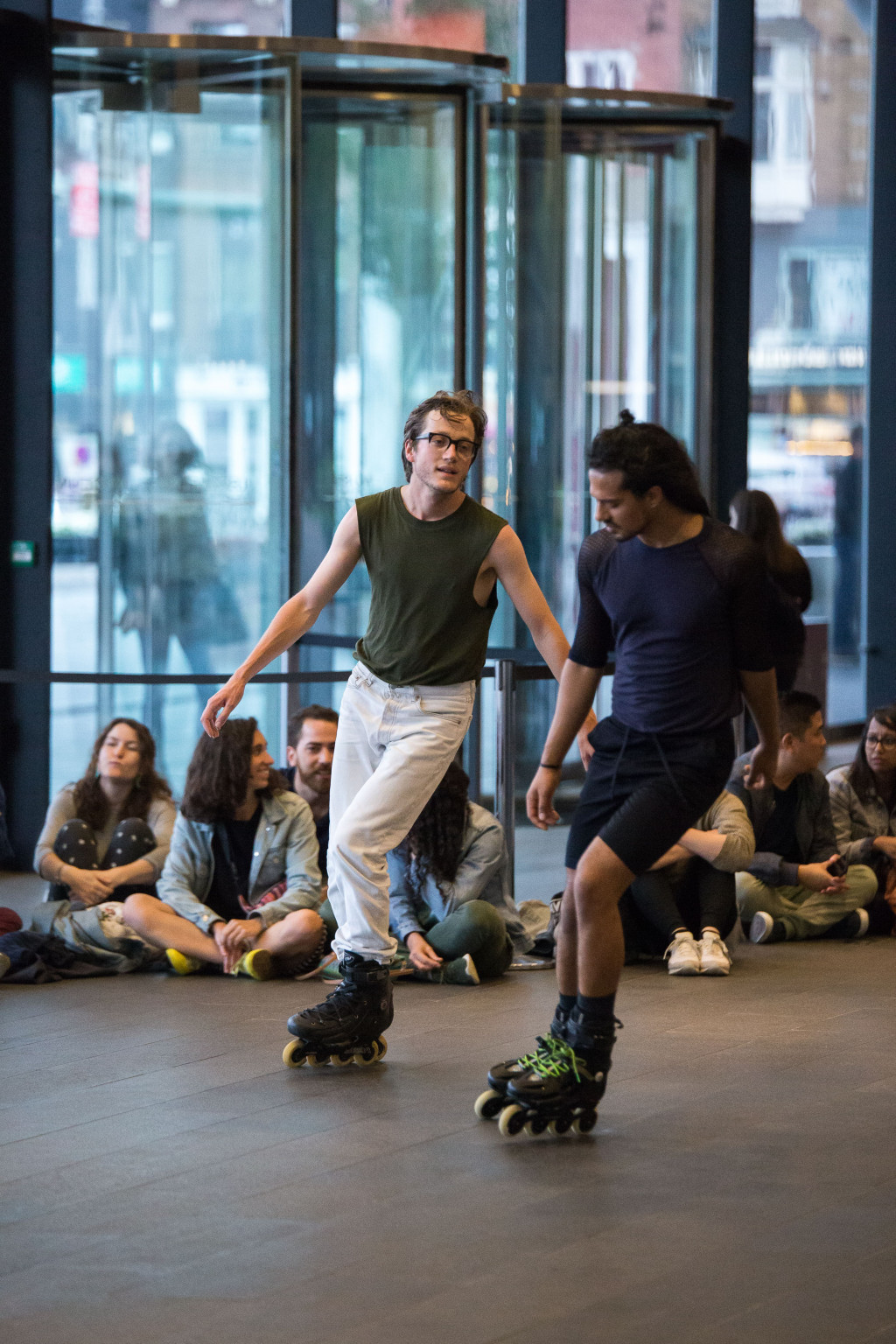 Figure 1. Alex Baczynski-Jenkins, “Us Swerve” (2014). Performance view, Stedelijk Museum, Amsterdam, 2019. Originally commissioned and produced by Basel Liste. Co-produced in Amsterdam by Julidans & Stedelijk Museum. Photo: Maarten Nauw.