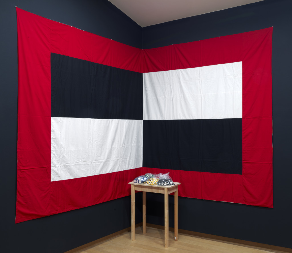 Matt Mullican, Subject Driven, 1978-2008. Collectie Stedelijk Museum Amsterdam, aankoop Thomas Borgmann, Berlijn. (Installatie Stedelijk Museum november 2017. Foto- Gert Jan van Rooij)