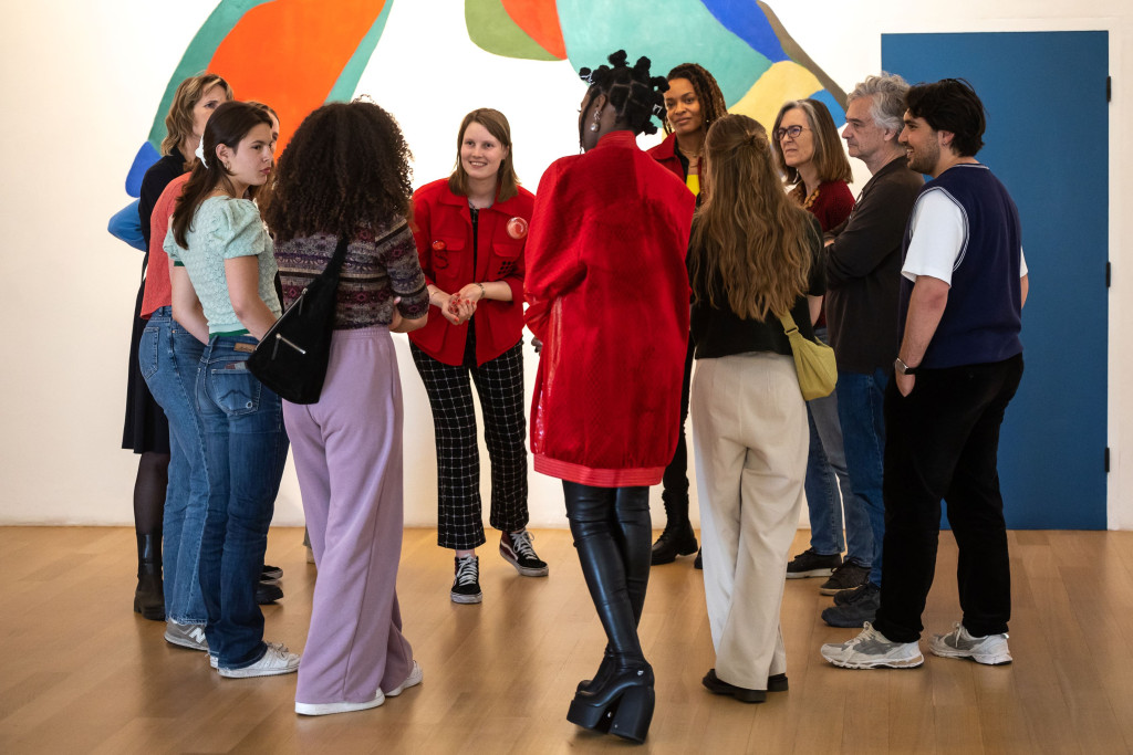 Rondleiding Blikopeners, Dwars door het Stedelijk: Hito Steyerl, 2022.