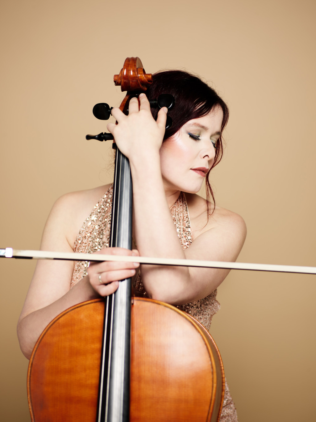 Foto van een persoon met een viool 