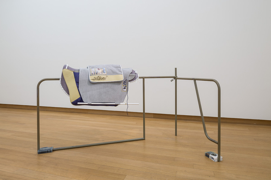 Magali Reus, ‘Arbroath Smokie’, 2016. Collectie Stedelijk Museum Amsterdam. Foto: Peter Tijhuis