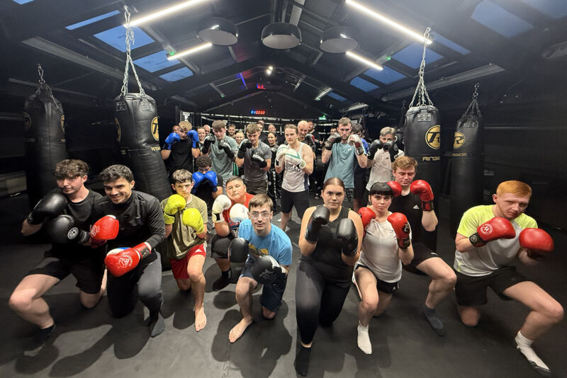 Wrapped up an incredible 5 weeks at ProKick! A huge thank you to our ProKick Senior class for their unwavering support during the final session, making it an unforgettable experience for the beginners. Ready to take your skills to the next level? Let’s ma
