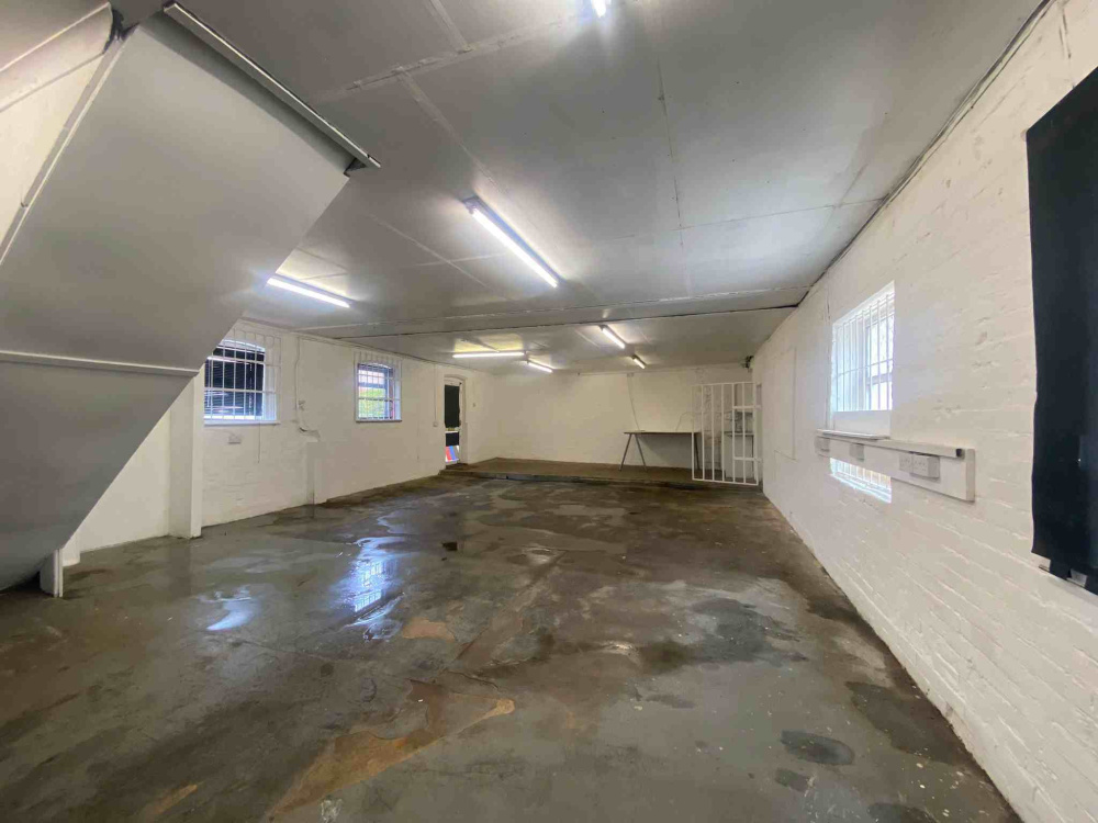 Unit 1, 33 Kirkby Road, Sutton,  NG17 1G