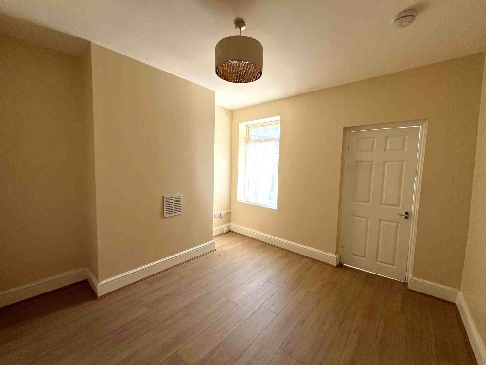 Broxtowe Drive, Mansfield NG18 2JE