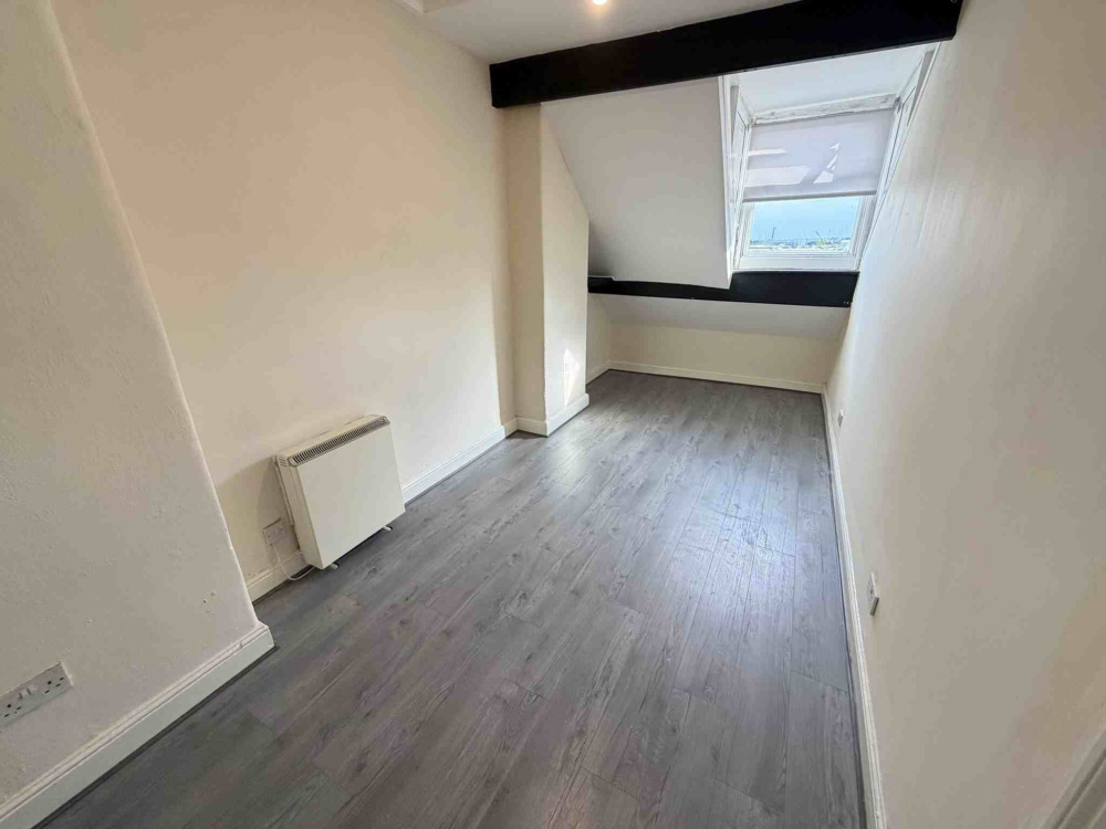 b, West Hill Drive, NG18 1PJ