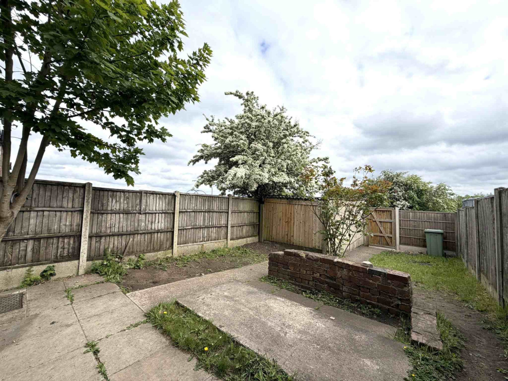 Devonshire Street, NG19 8SU