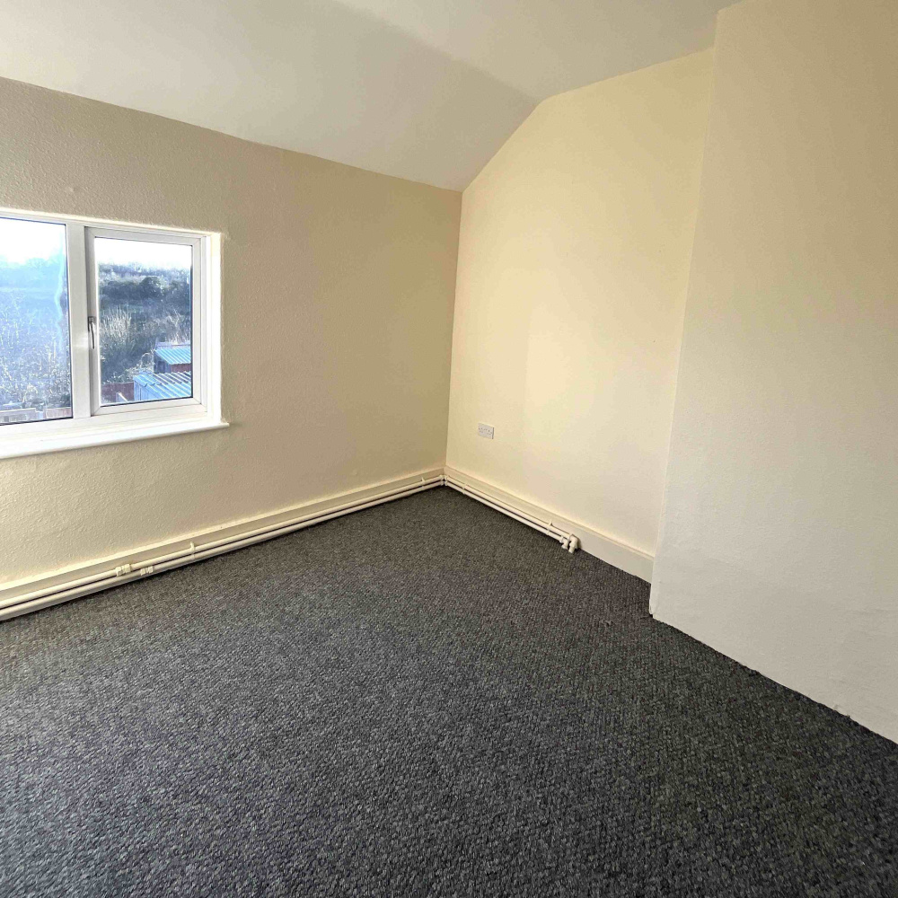Devonshire Street, NG19 8SU