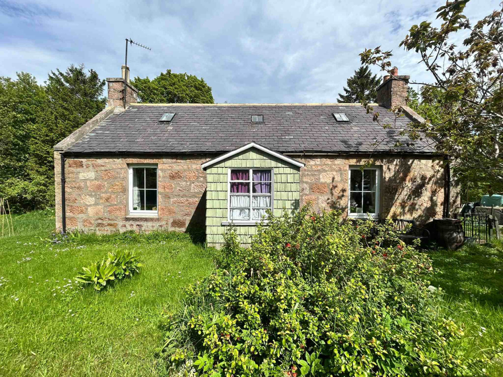 Burnside of Esquibuie, Aberlour, AB38 9NS