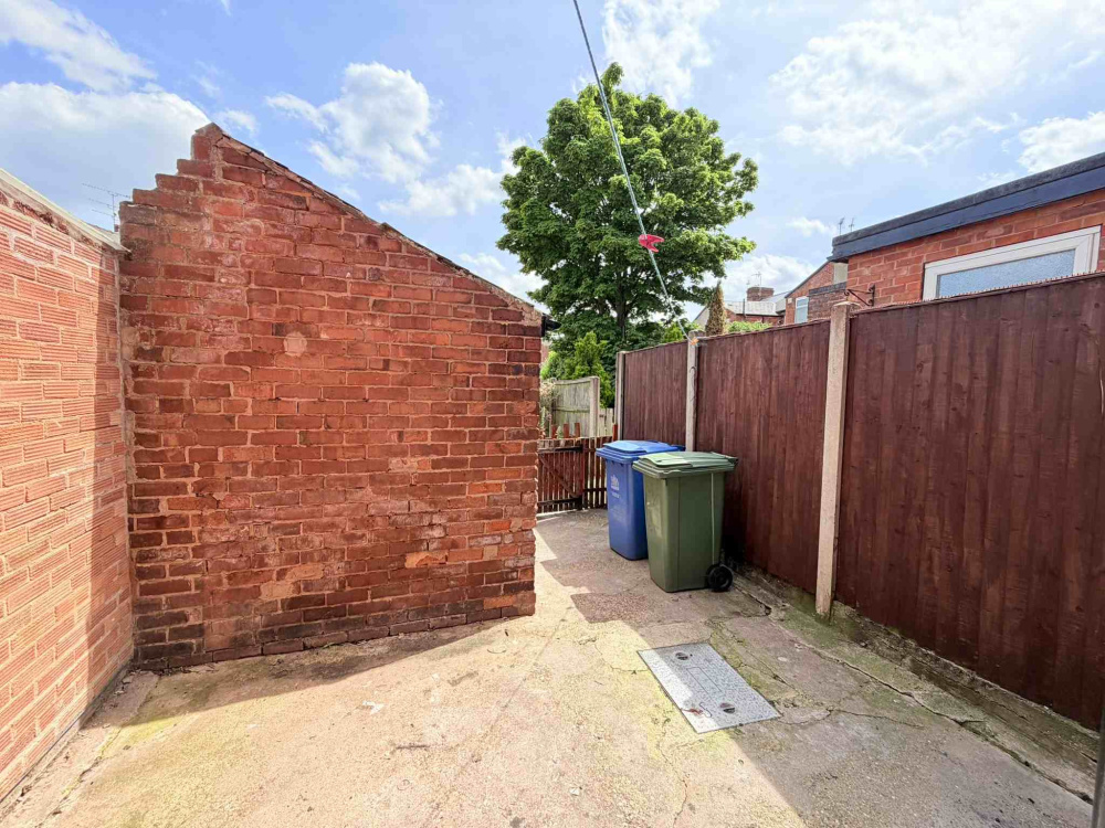Cromwell Street, NG18 2SG