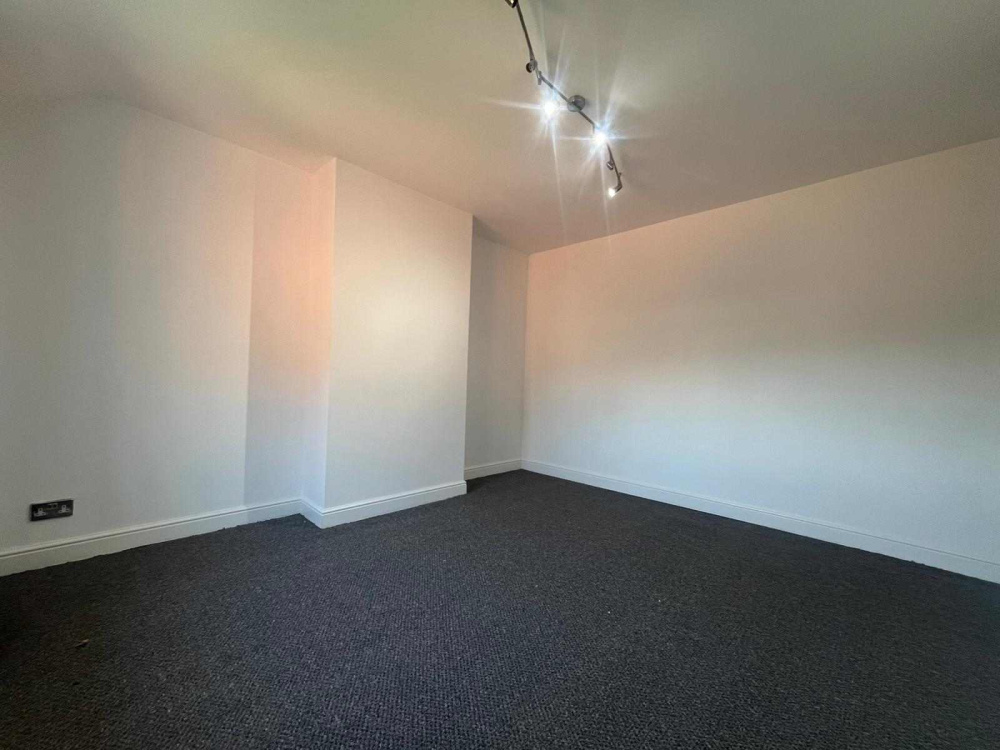 Allens Cottages, S80 1QU