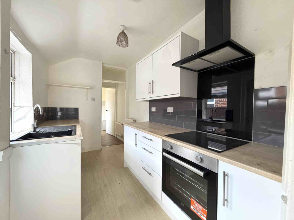 Field Drive, NG20 8BS