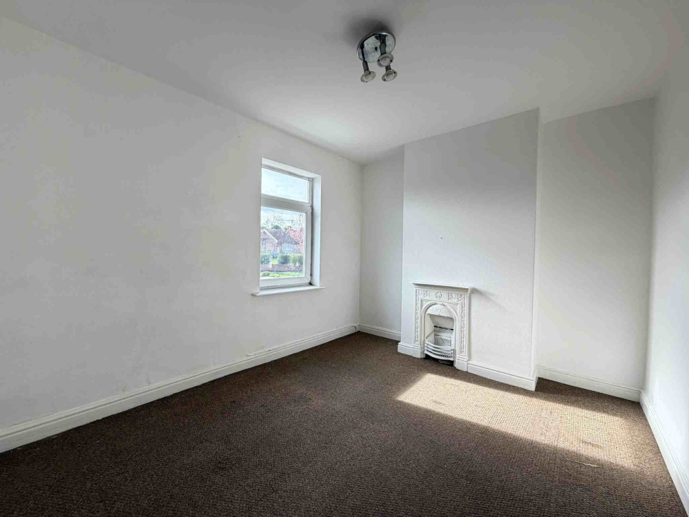 Field Drive, NG20 8BS