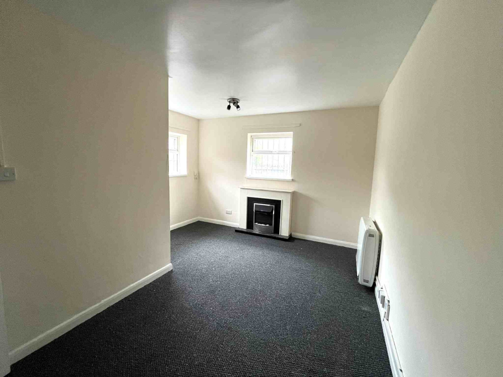 Flat, Outram Street, NG17 4FS