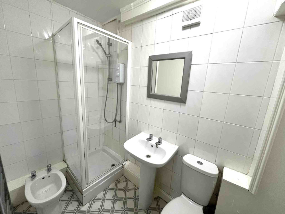 Flat, Outram Street, NG17 4FS