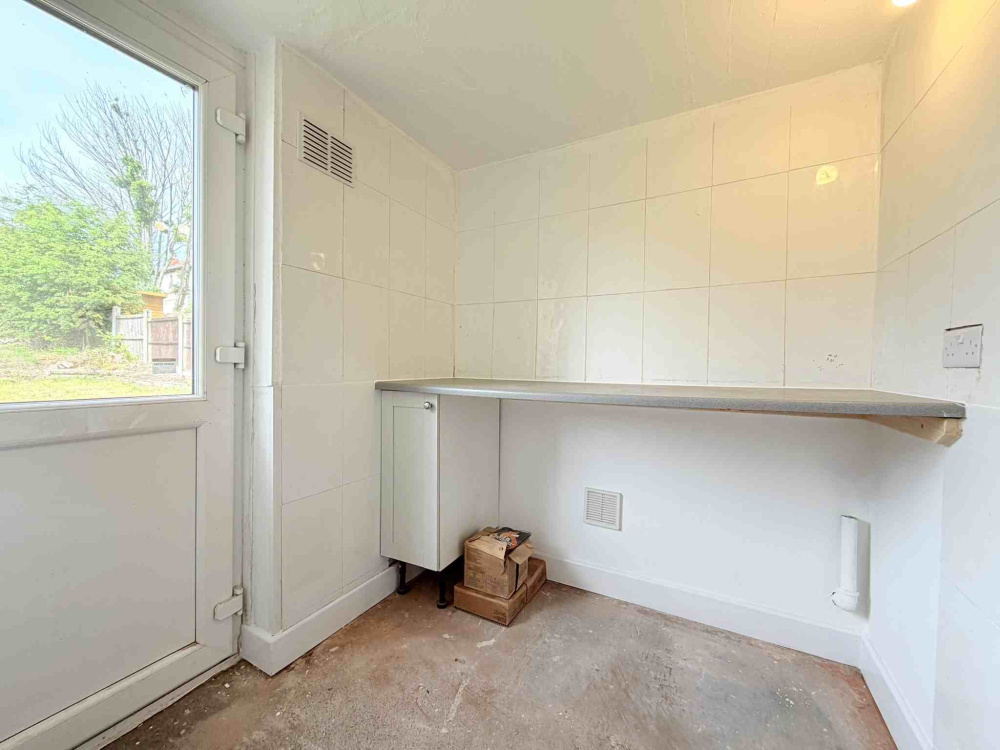 Robin Hood Road, NG21 0ST