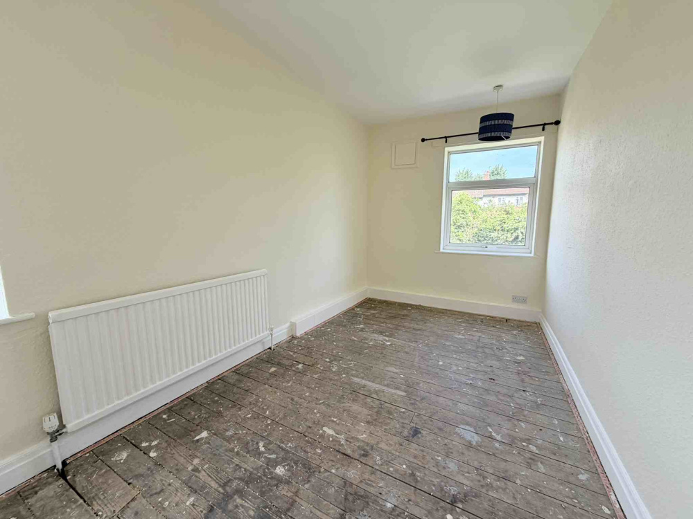 Robin Hood Road, NG21 0ST