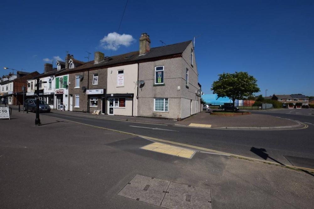 b, Station Road, NG20 8AF