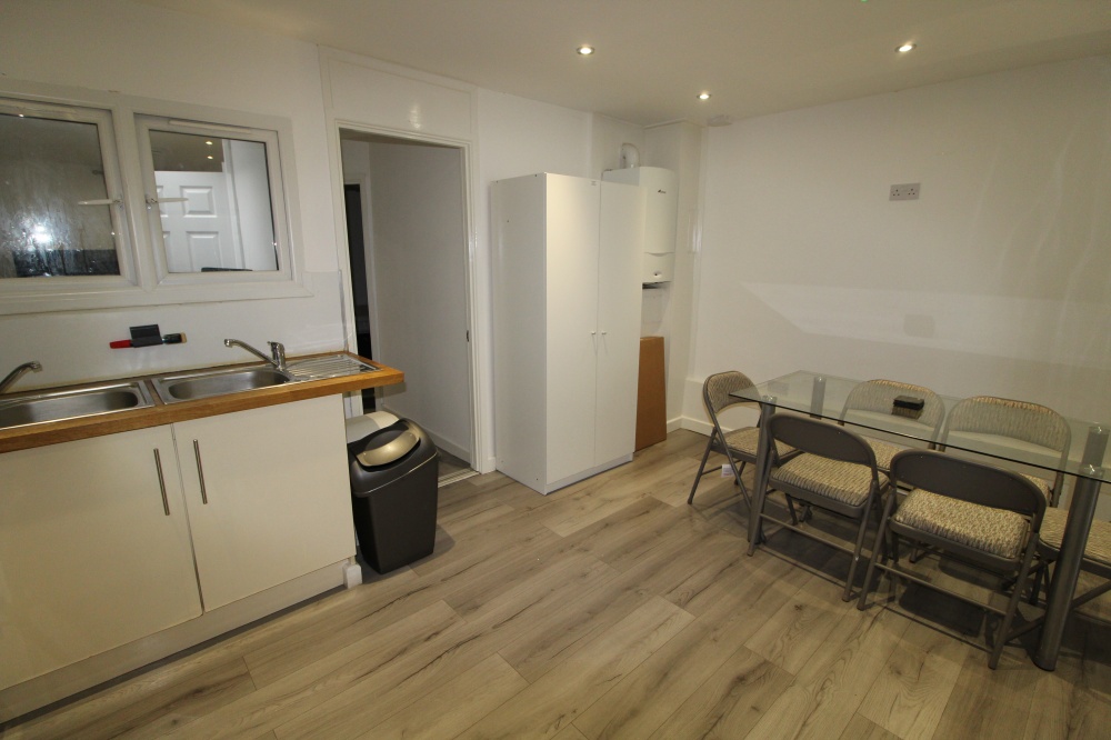 Mundy Close, ,