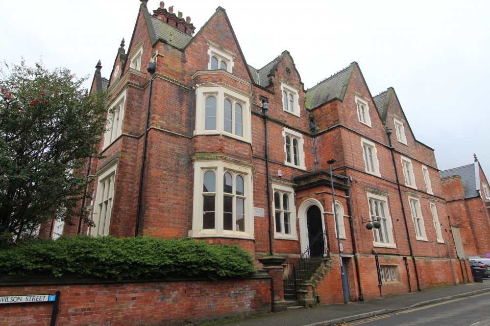 Wilson Street – house share