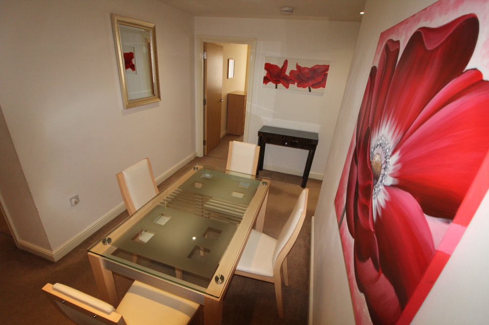 2 bed luxury City Centre apartment