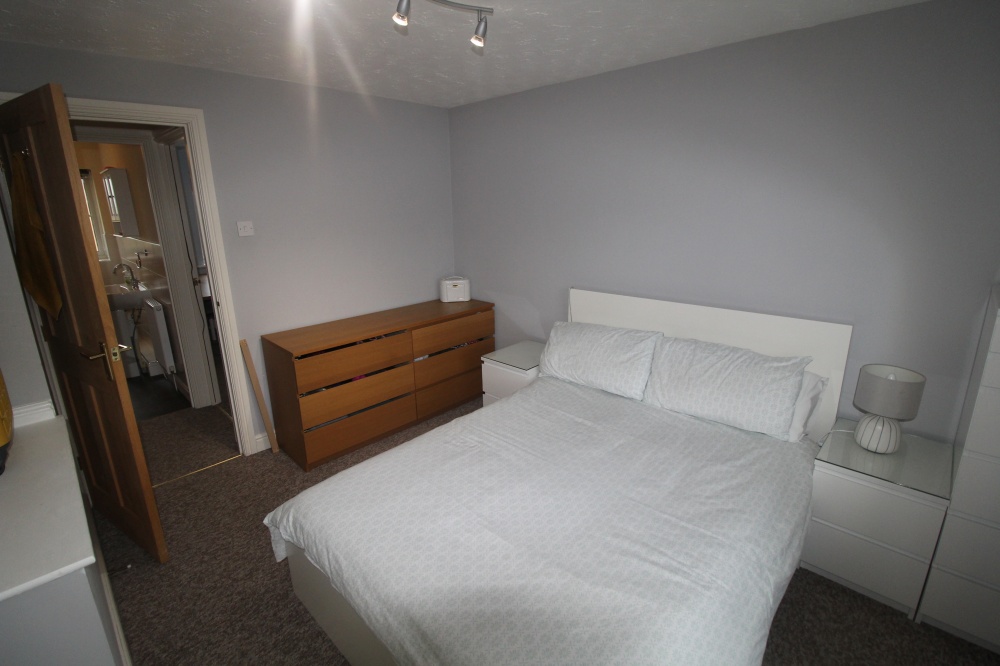 21 Maidwell close
