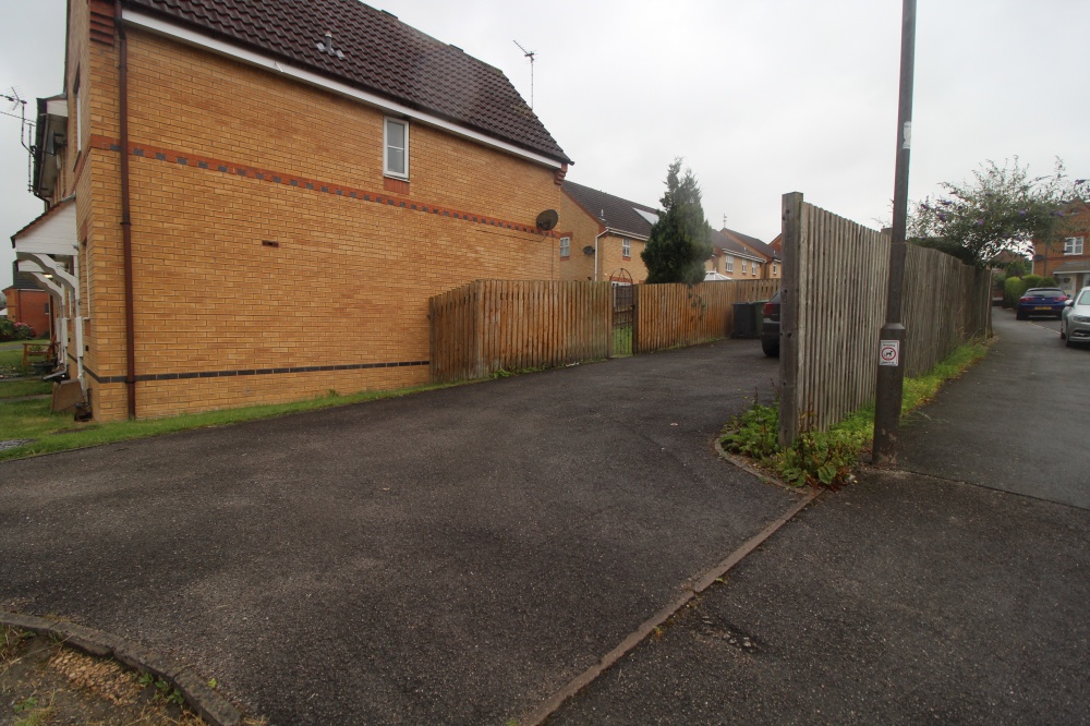 21 Maidwell close