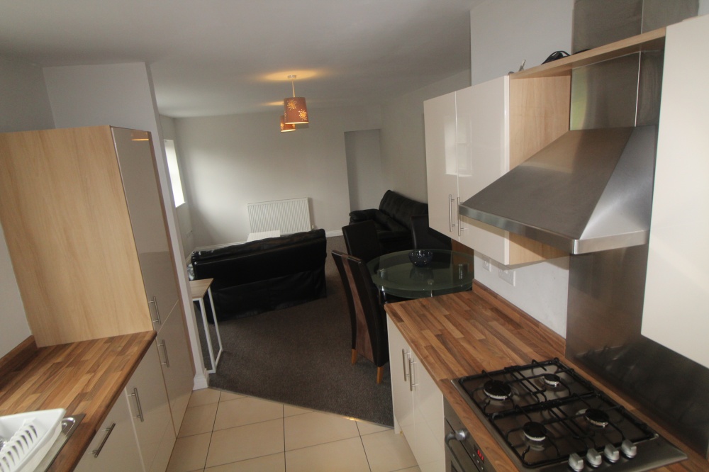 Flat 7, 111 Parliament Street