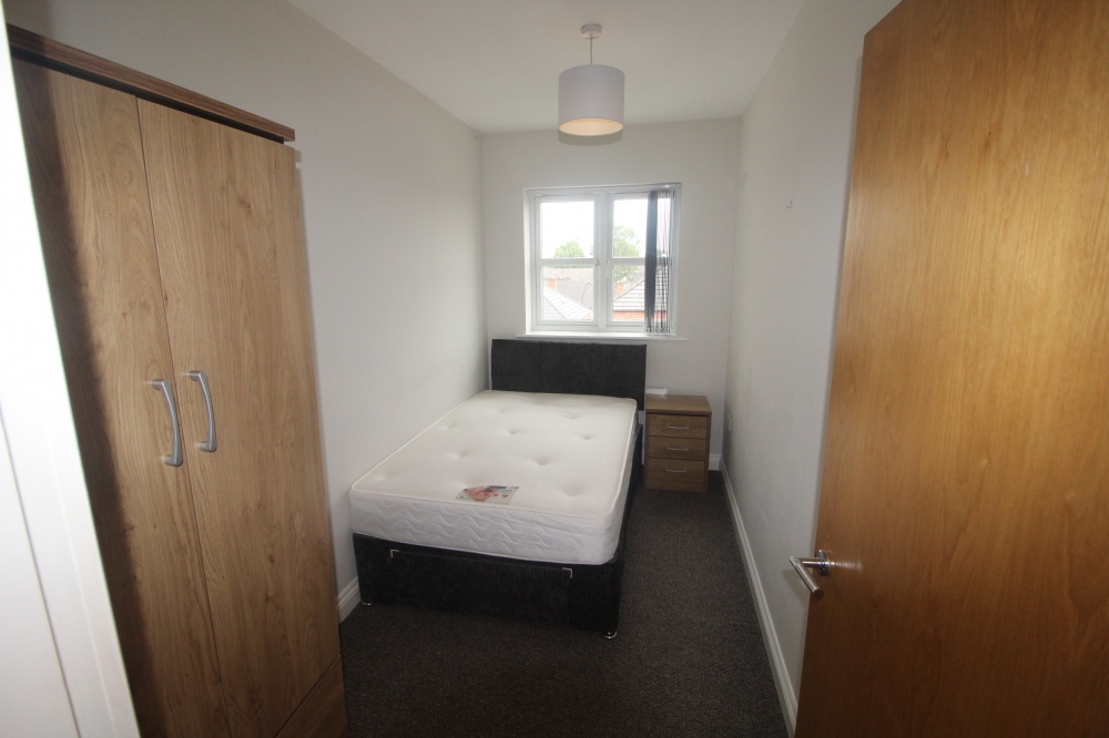 Flat 7, 111 Parliament Street