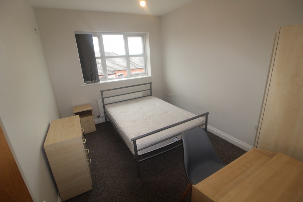 Flat 7, 111 Parliament Street