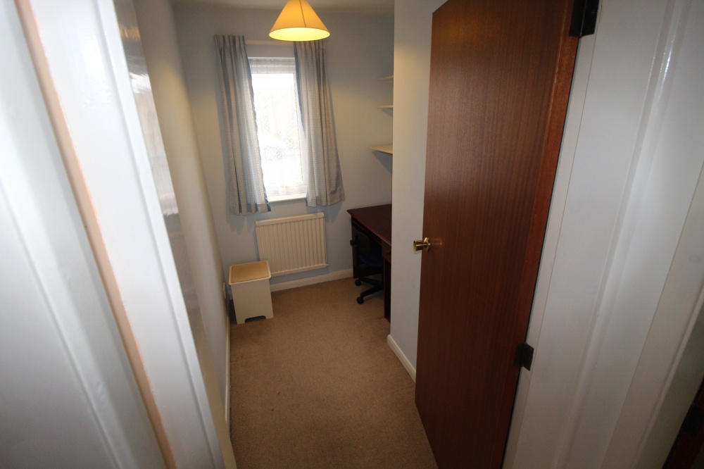 9 Birchfield Close