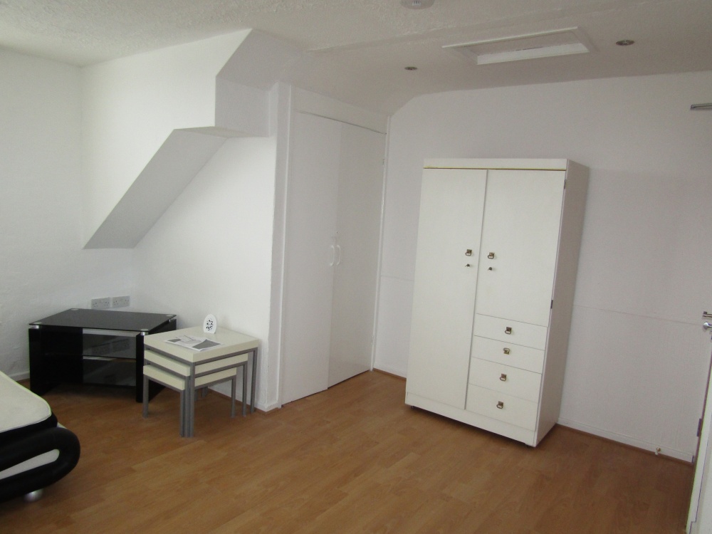 68B Ashfield Road