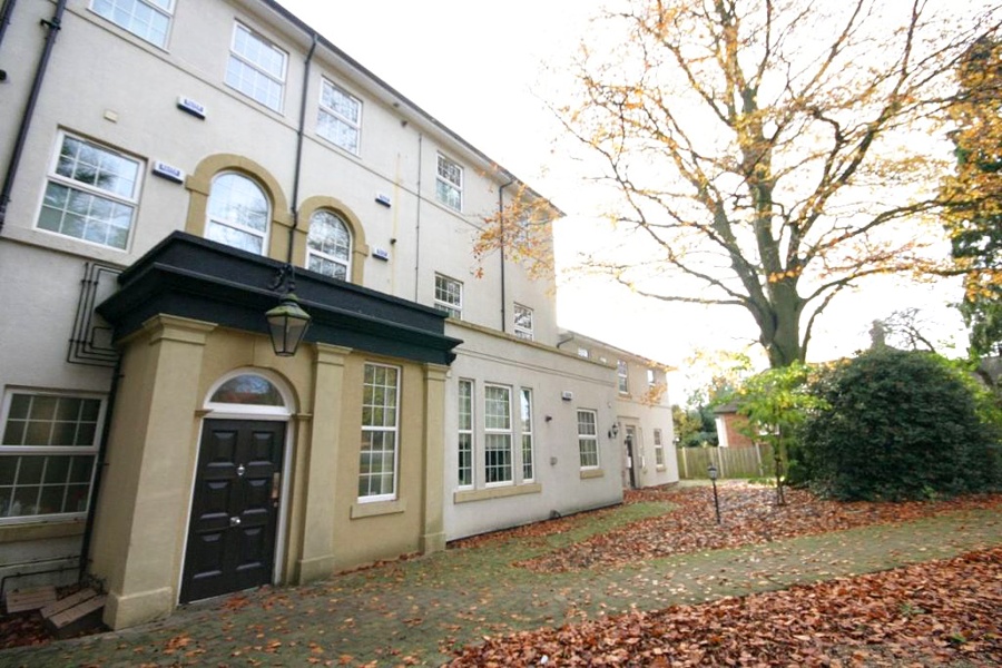 Littleover House, Burton Road Littleover, Derby Price 895