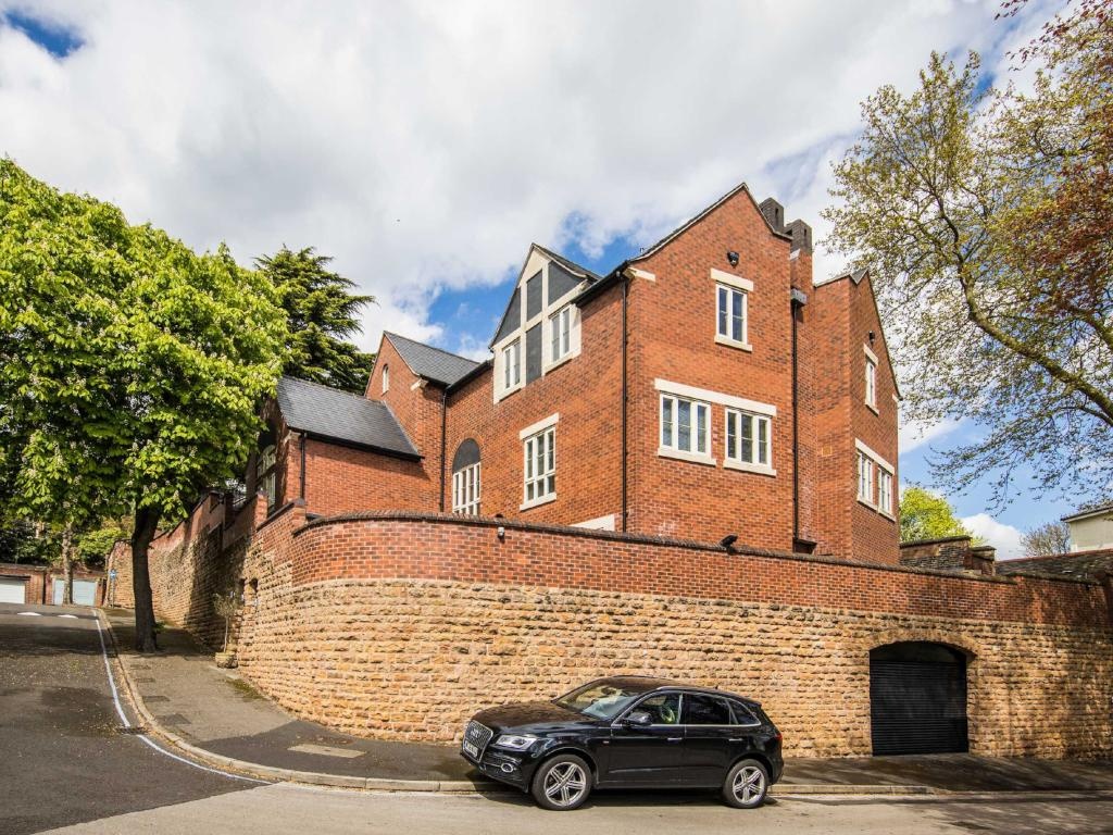 Hermitage Walk The Park Estate, Nottingham Price 1350 Bedrooms 2