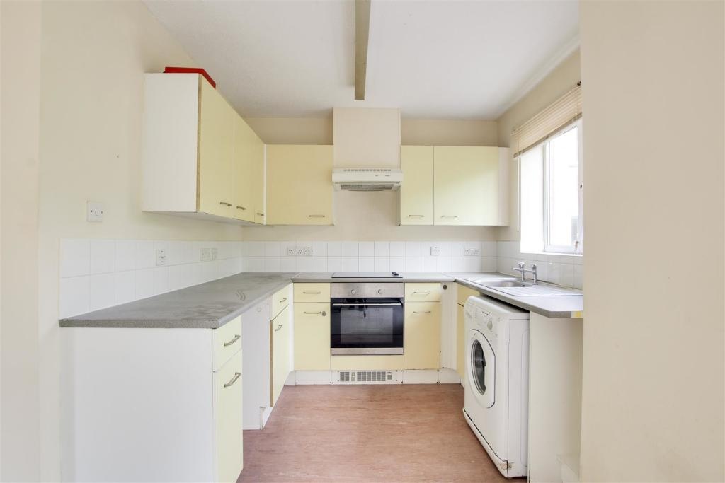 10, Parry Court, Thorneywood, Nottingham