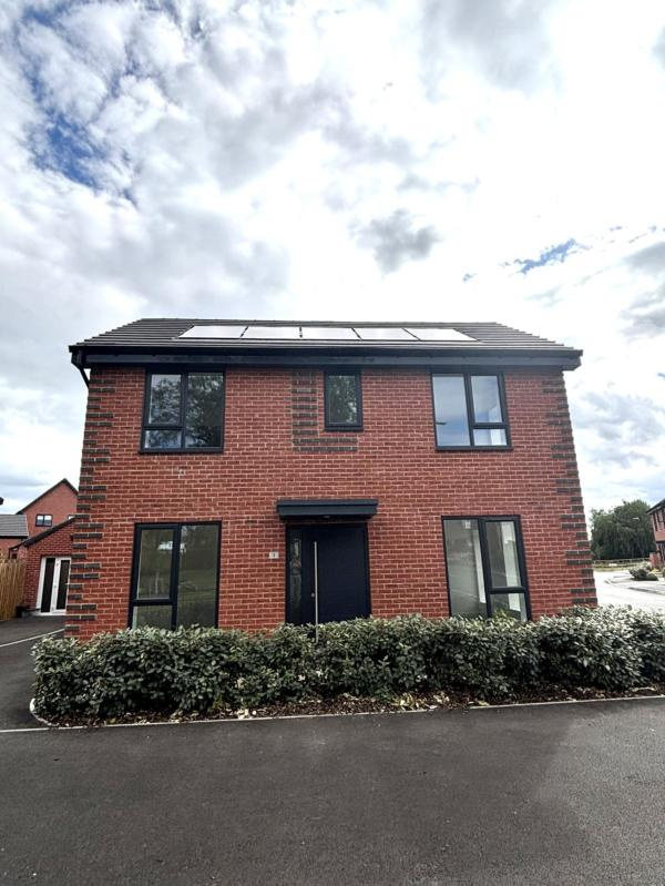  Robin Avenue, South Normanton, Derbyshire 