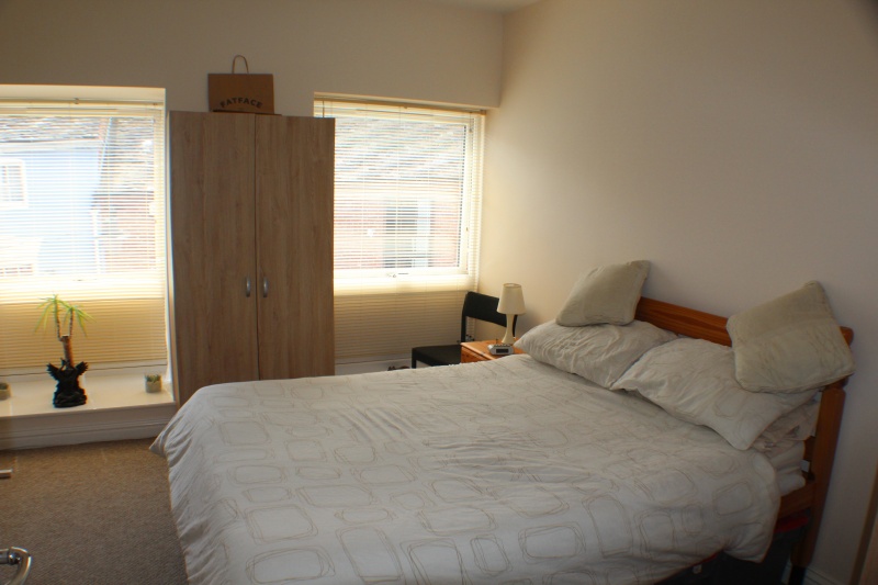Flat , -, High Street  Droitwich Worcestershire