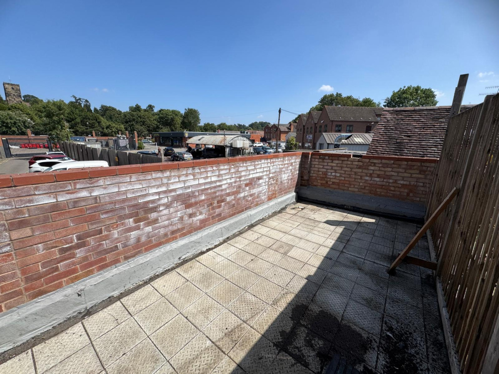 Flat  – HIgh Street Droitwich Spa