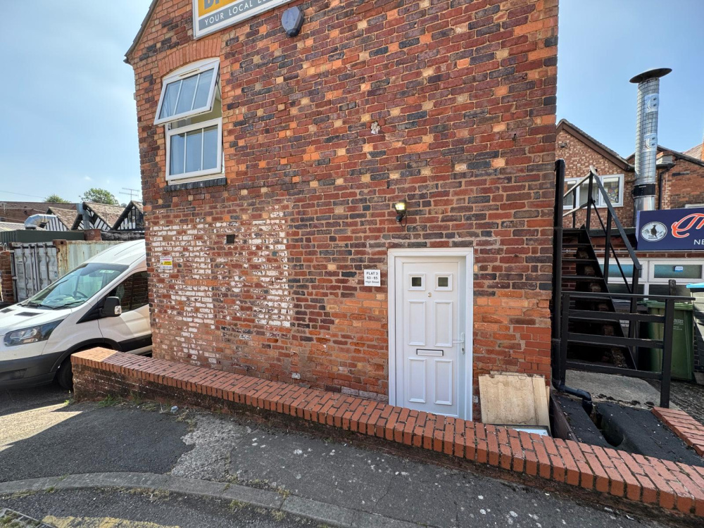 Flat  – HIgh Street Droitwich Spa