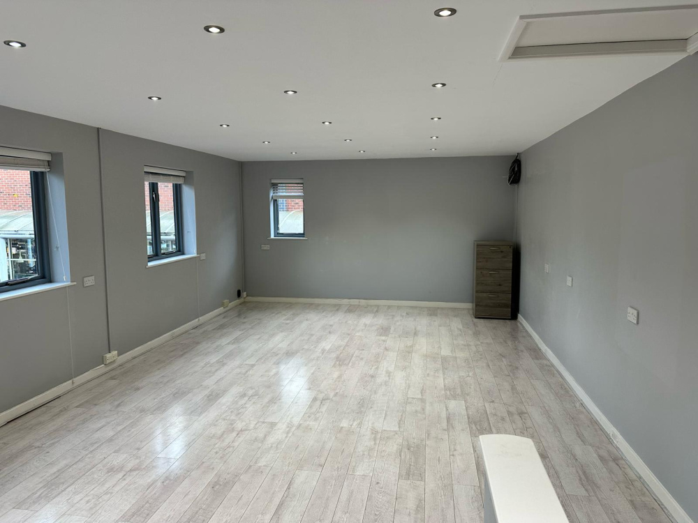 A Gurneys Lane  Droitwich Spa