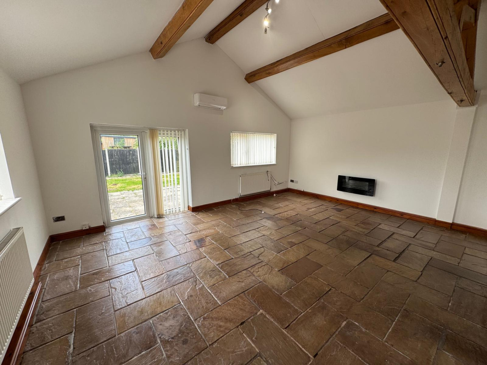 Manor Pool House Manor Farm Hadzor