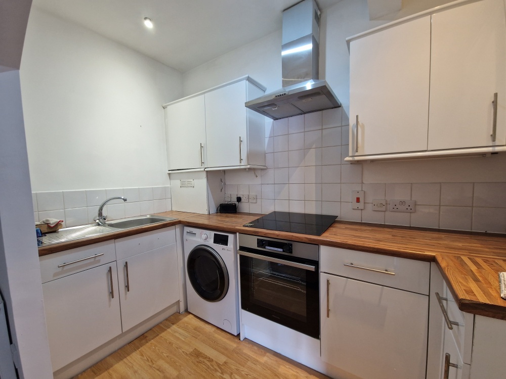 Flat , – High Street Droitwich Worcs