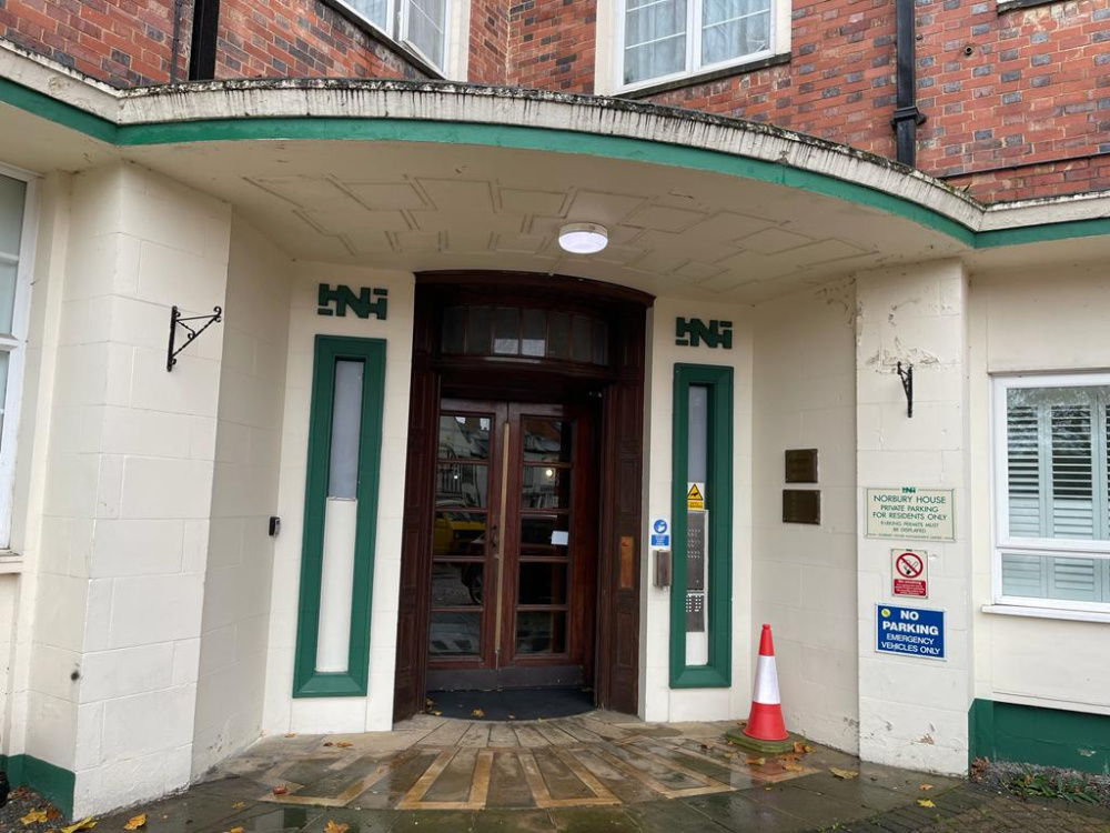 TF917