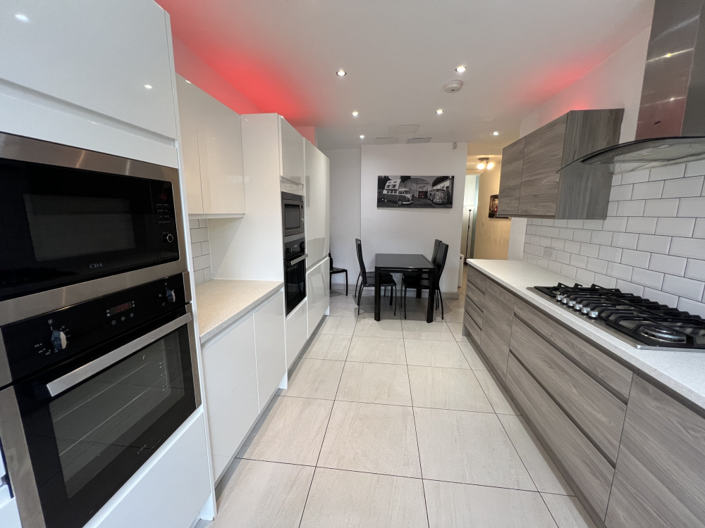 Dawlish Road, Birmingham, Selly Oak, B29 7AU