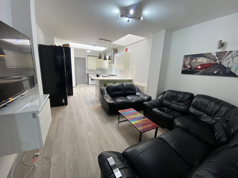 Heeley Road, Birmingham, Selly Oak, B29 6EL