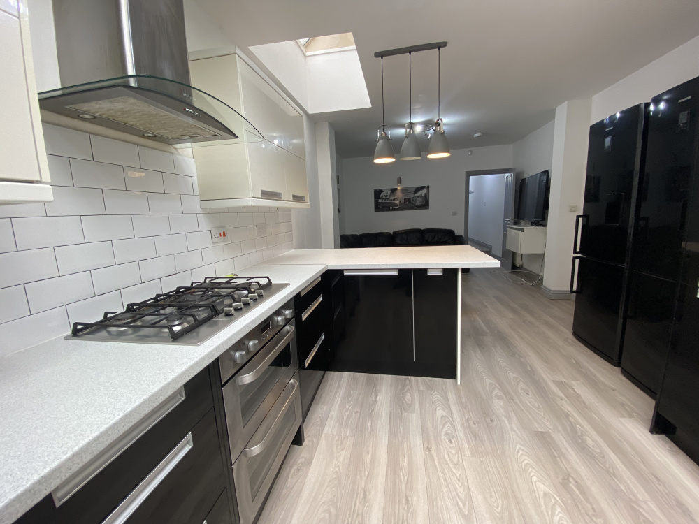 Heeley Road, Birmingham, Selly Oak, B29 6EL