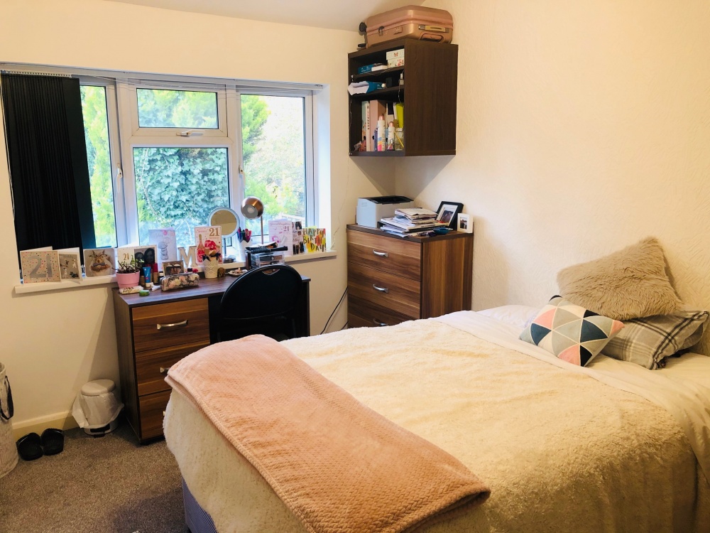 Poole Crescent, Birmingham, Harborne, B17 0PE